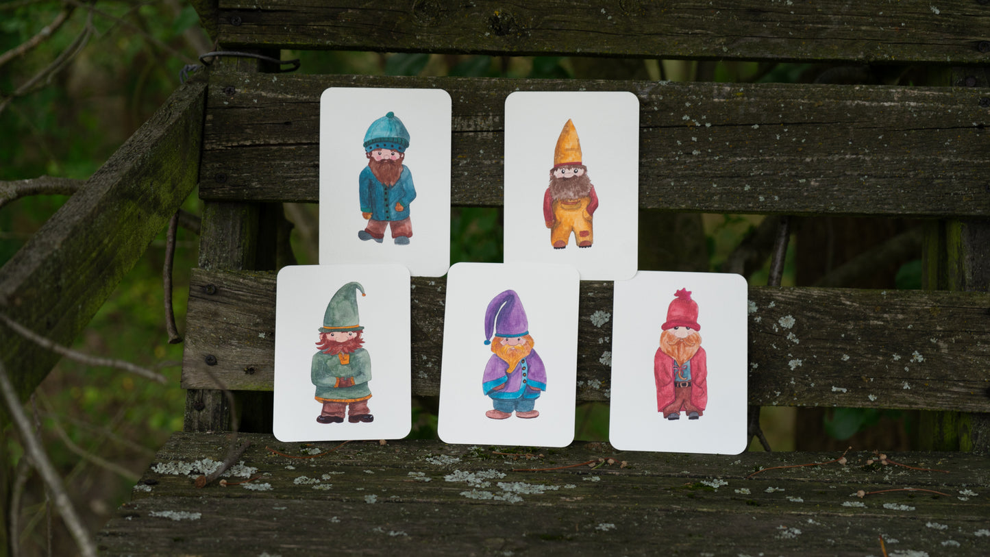 Postkartenset mit urigen Waldzwergen